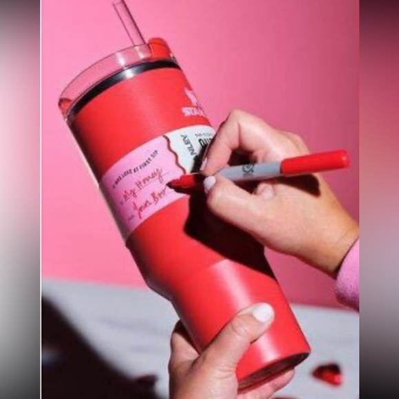 LIMITED EDITION Valentine’s Day Stanley❤️ - Picture 5 of 8